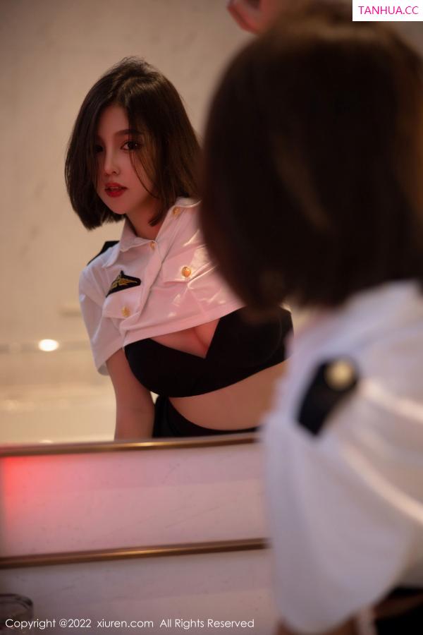   [XiuRen]高清写真图 2022.11.07 No.5815 美羊羊 黑丝美腿第16张图片